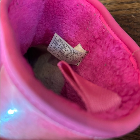 UGG Mini II Classic Clear Boot in Bright Pink Waterproof Rainboot Size 6 - Picture 7 of 10